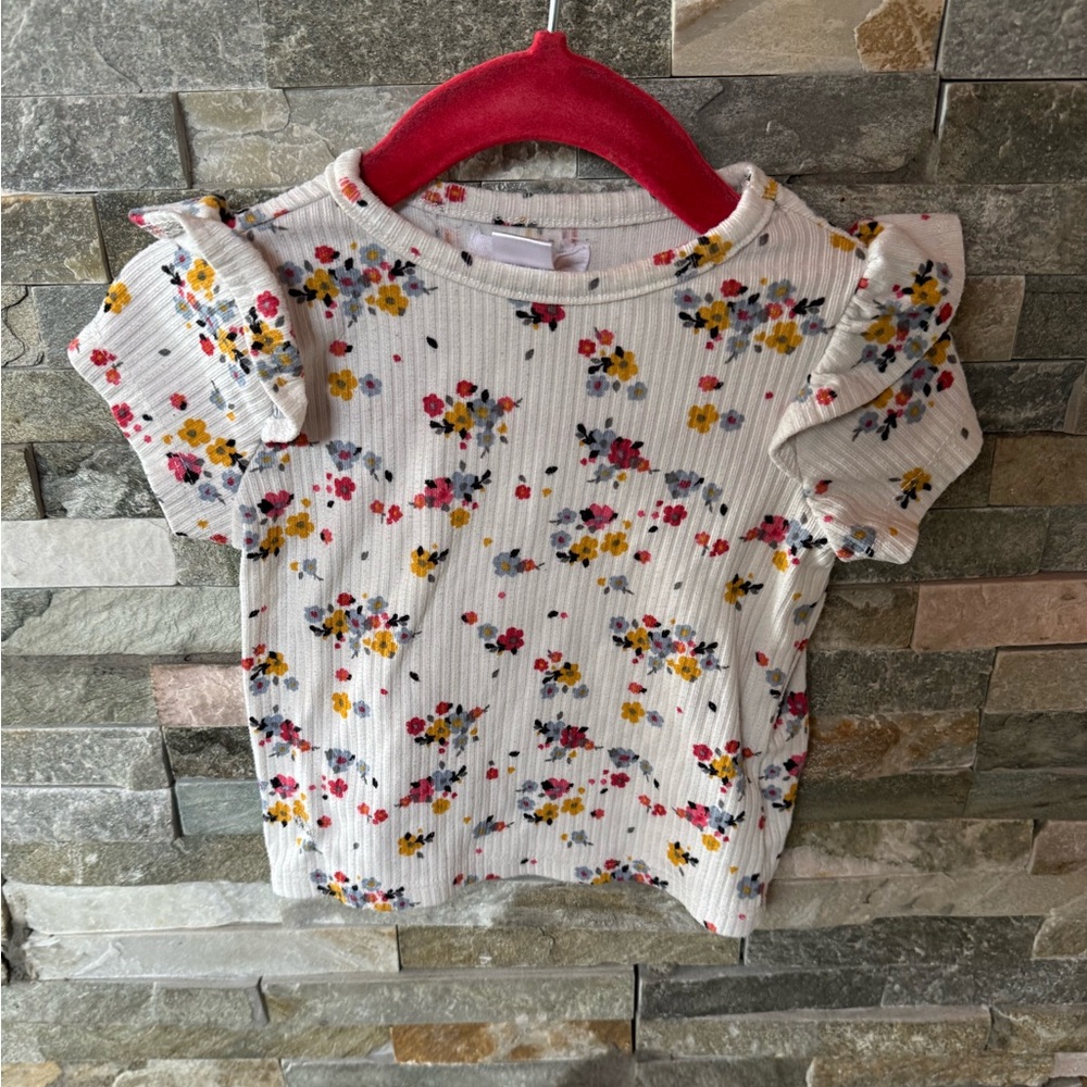 🔴$3 Floral Kids Top - White